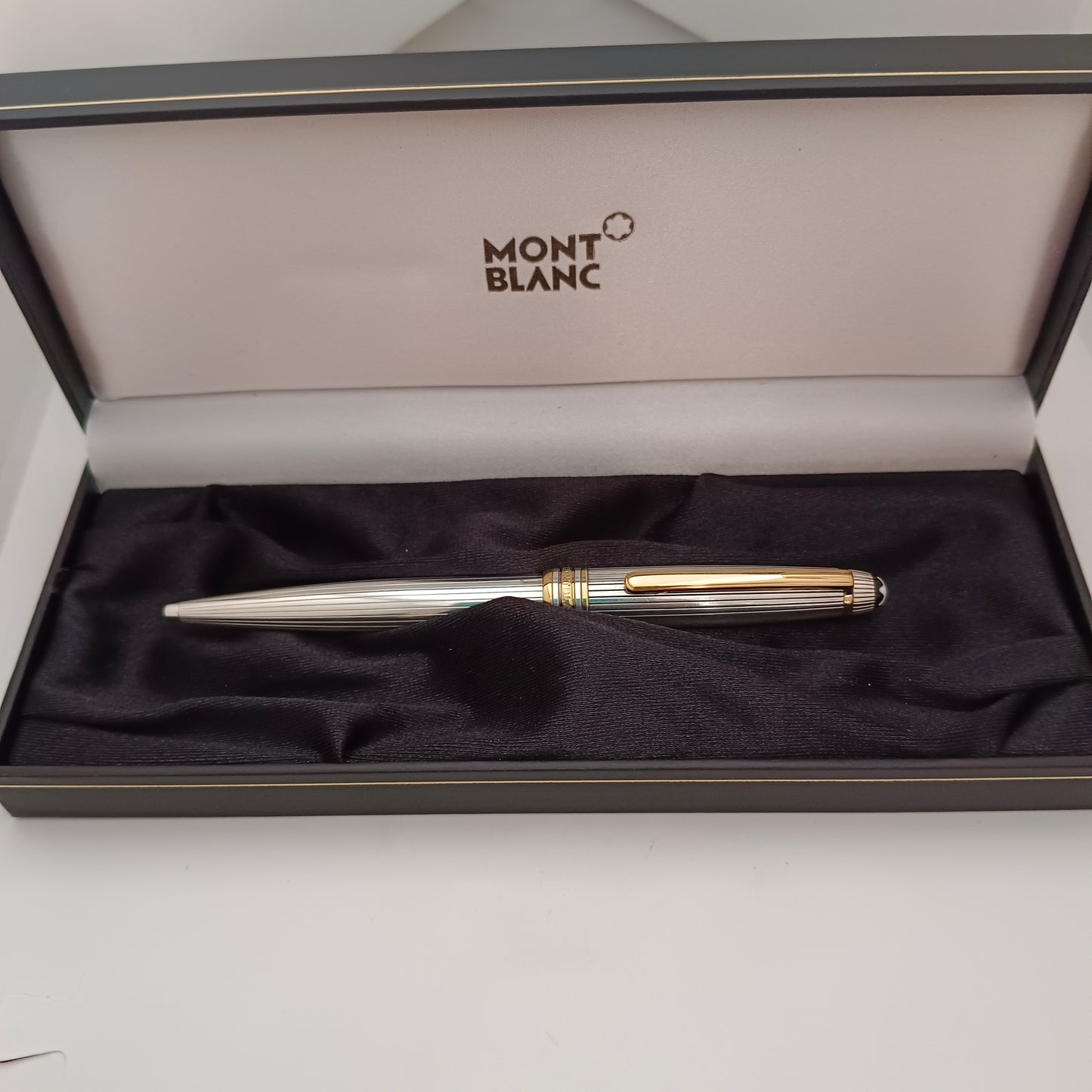 Montblanc sterling sliver line pattern ball pen