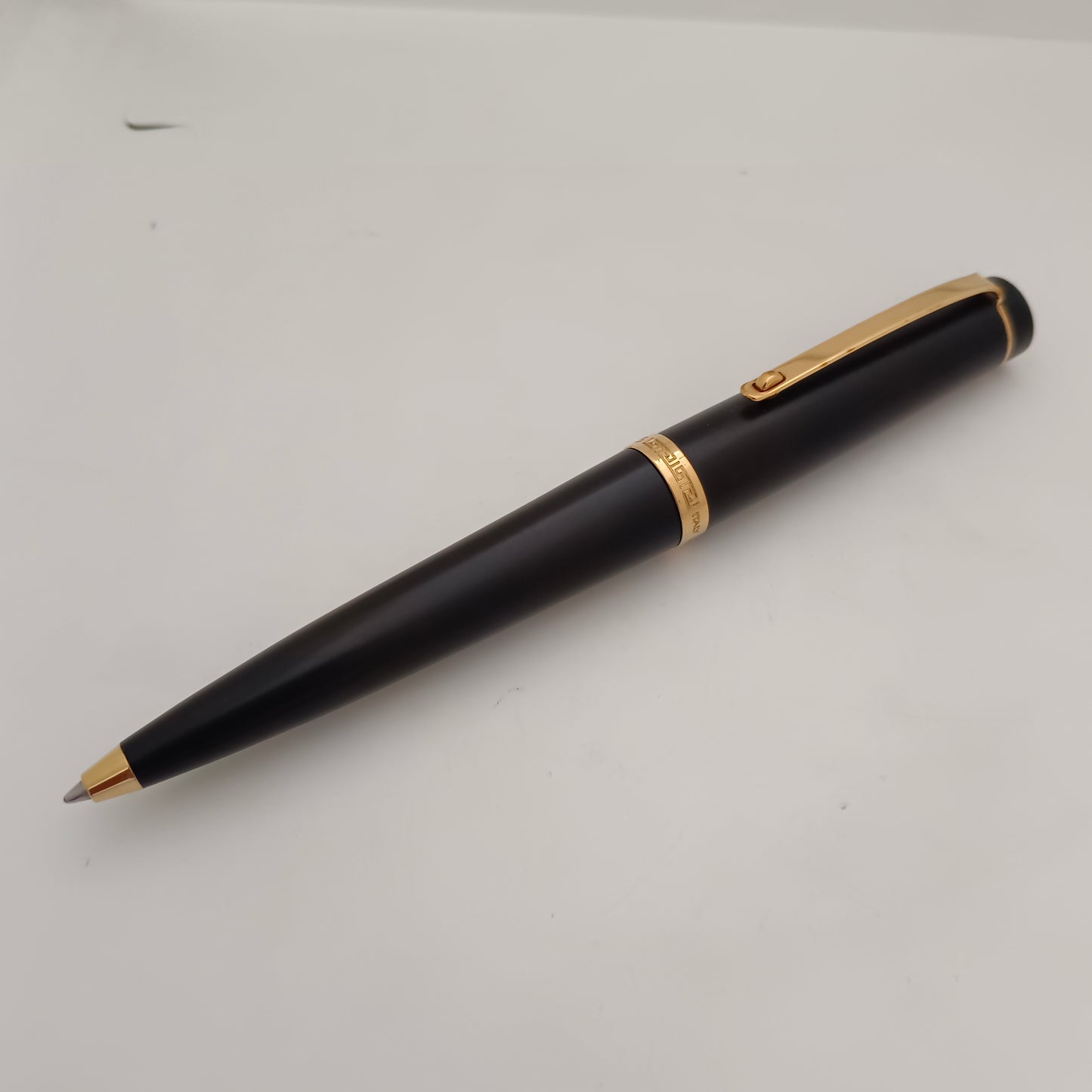 Omas Bologna Matte Black Ballpoint Pen