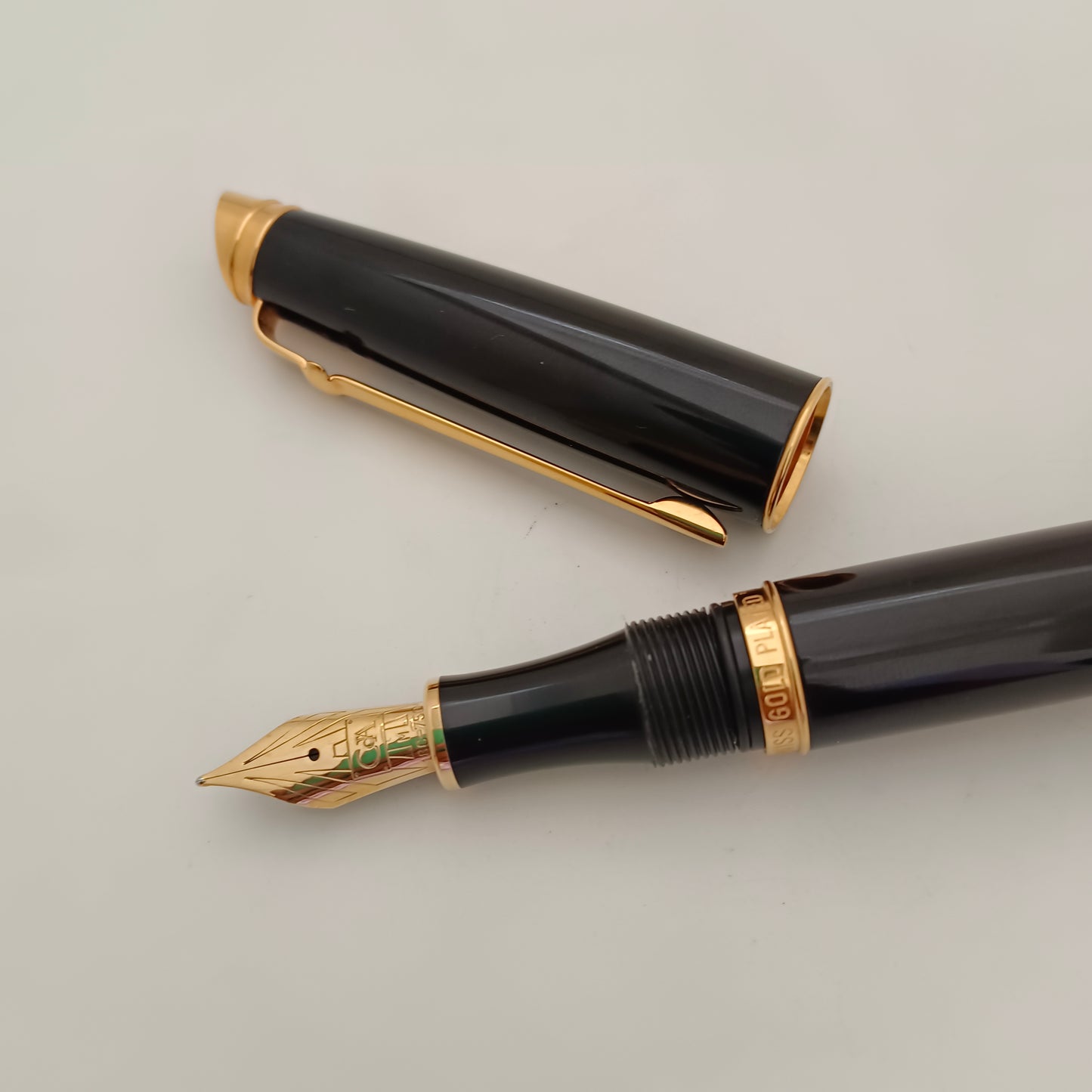 Caran d'Ache Geneve Black Fountain Pen - Gold Trim