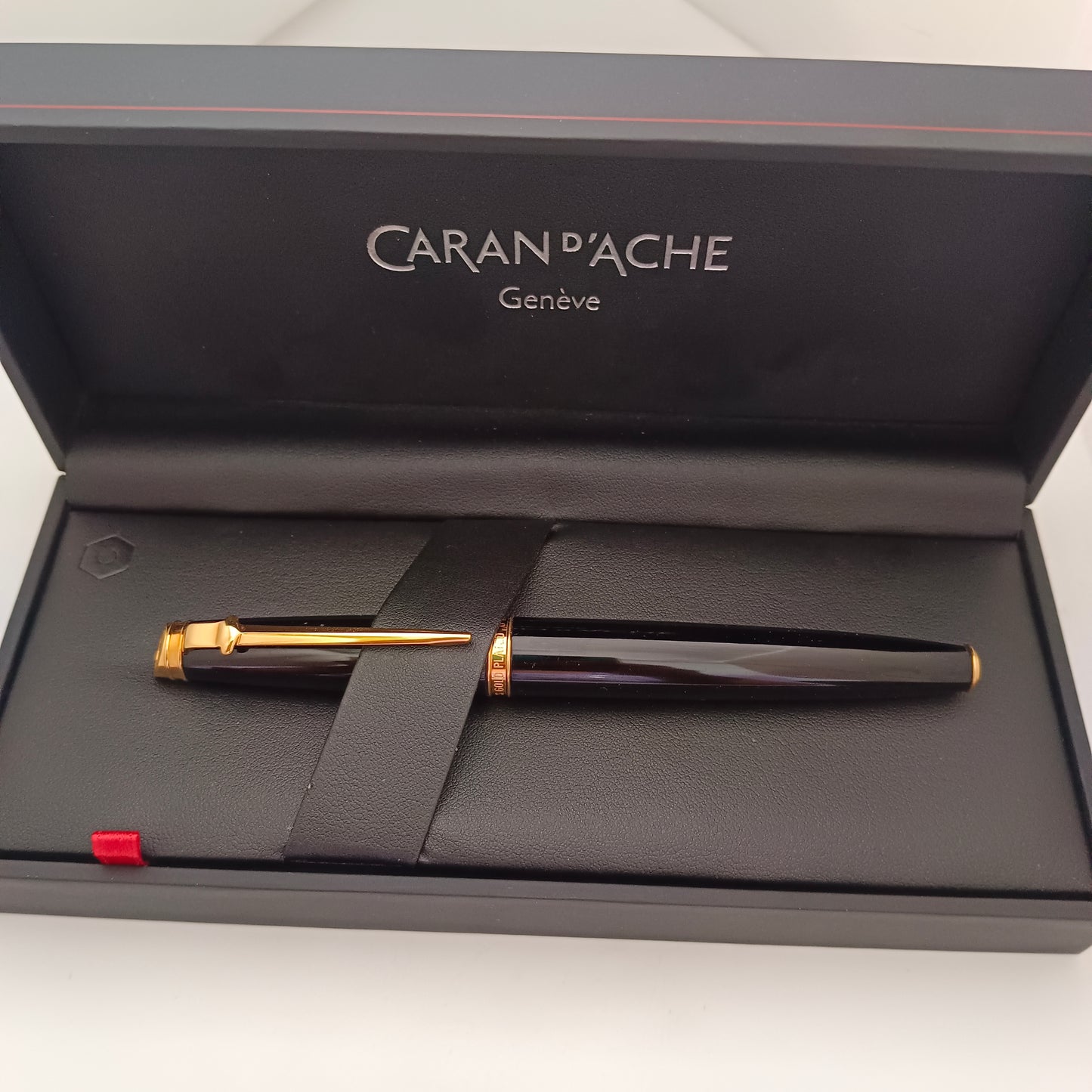 Caran d'Ache Geneve Black Fountain Pen - Gold Trim