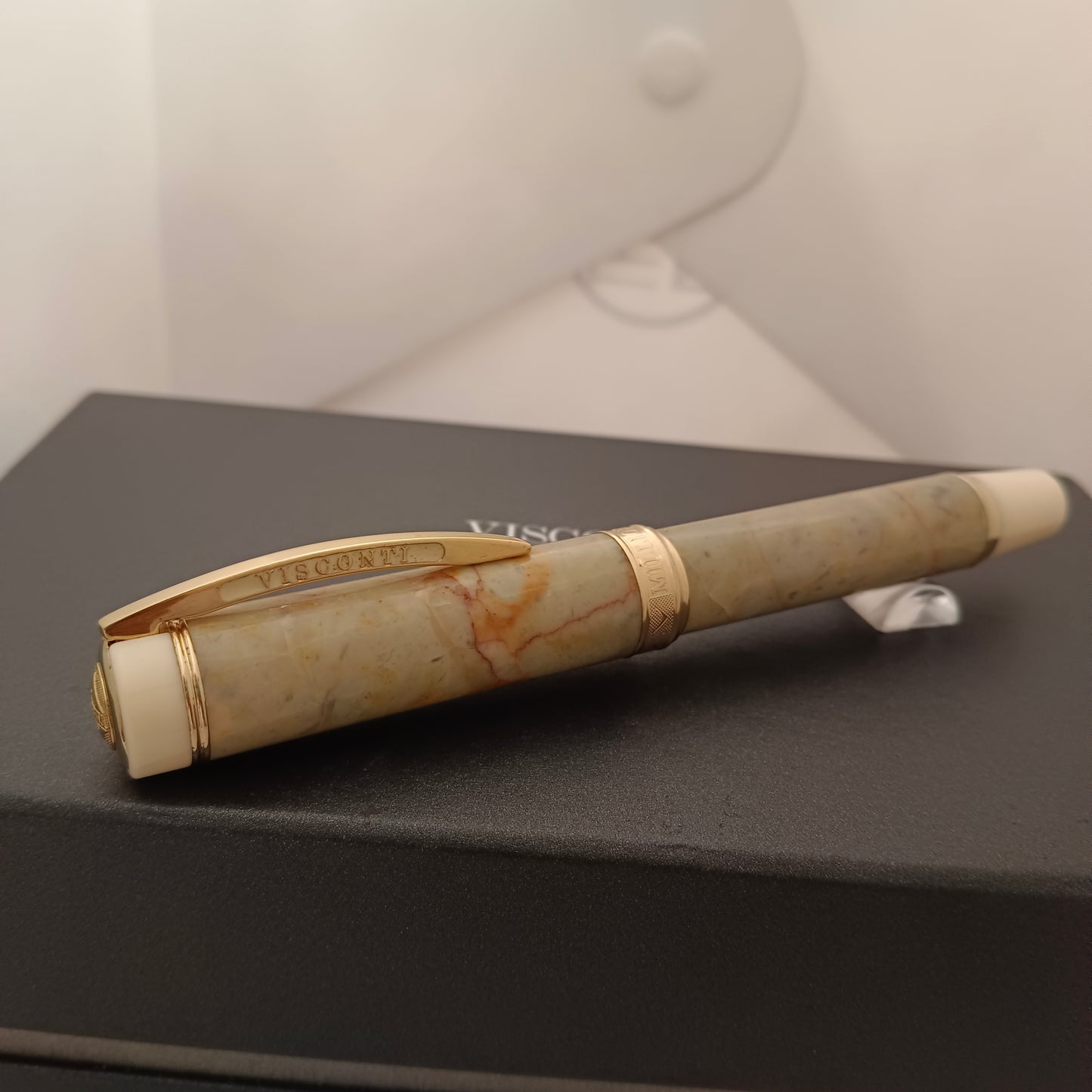 Visconti Millionaire Marble Empire Honey Fountain pen