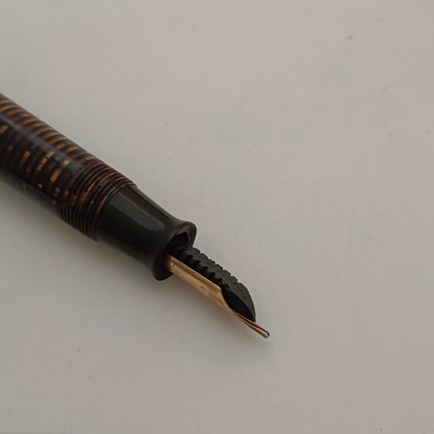 Vintage Parker Vacumatic Brown Gold Striped Fountain Pen