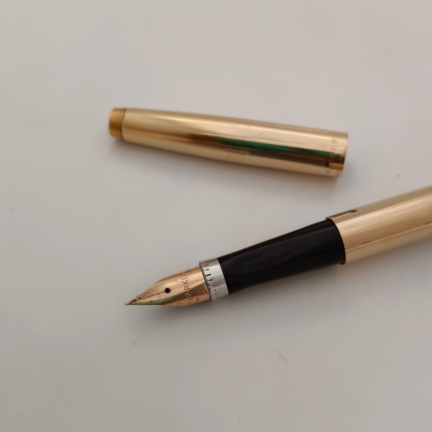 Parker 75 Gold Plated lines Pattern Fountain Pen