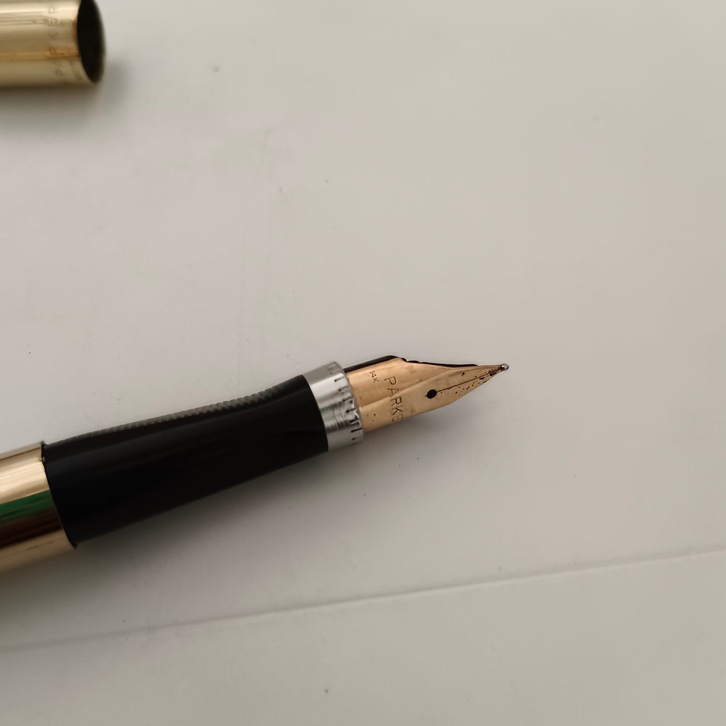 Parker 75 Gold Plated lines Pattern Fountain Pen