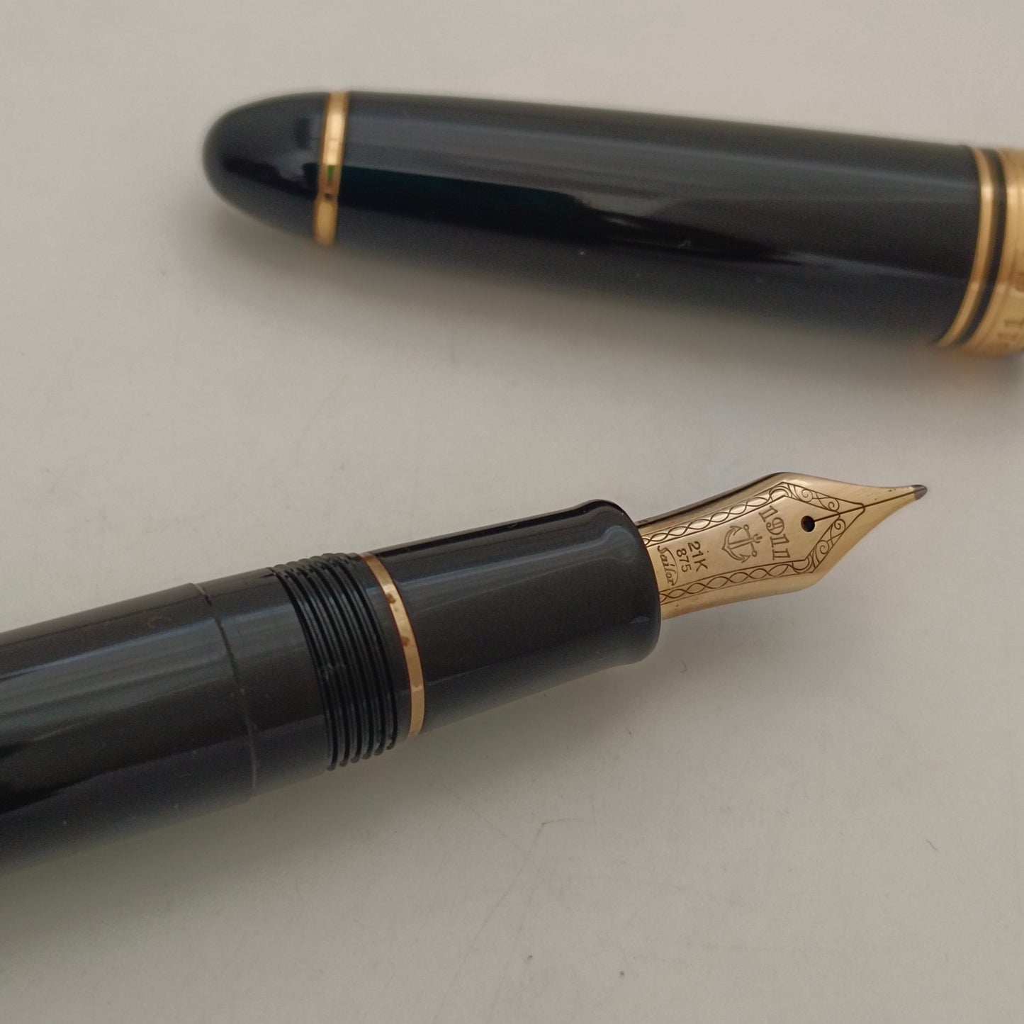 Sailor 1911 Black Fountain Pen