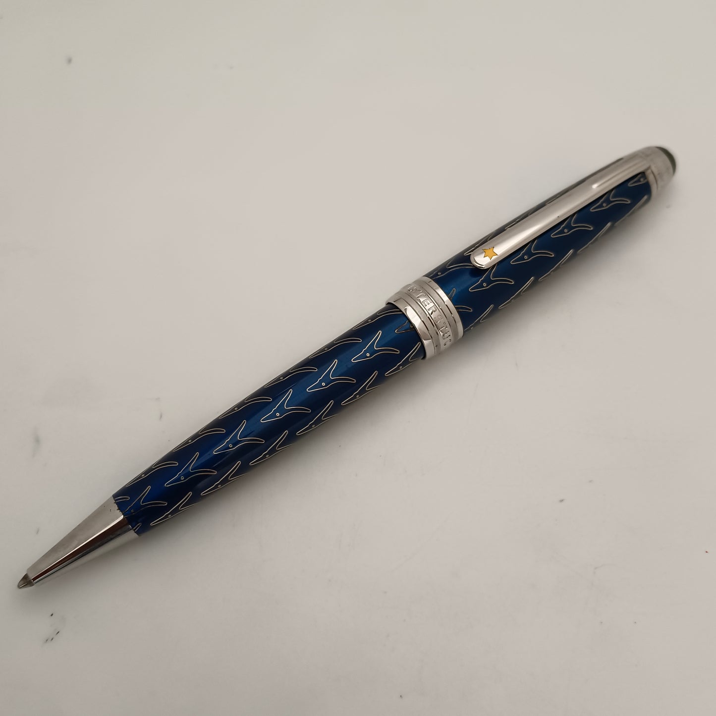 Montblanc Solitaire Le Petit and Fox Midsize Ballpoint Pen