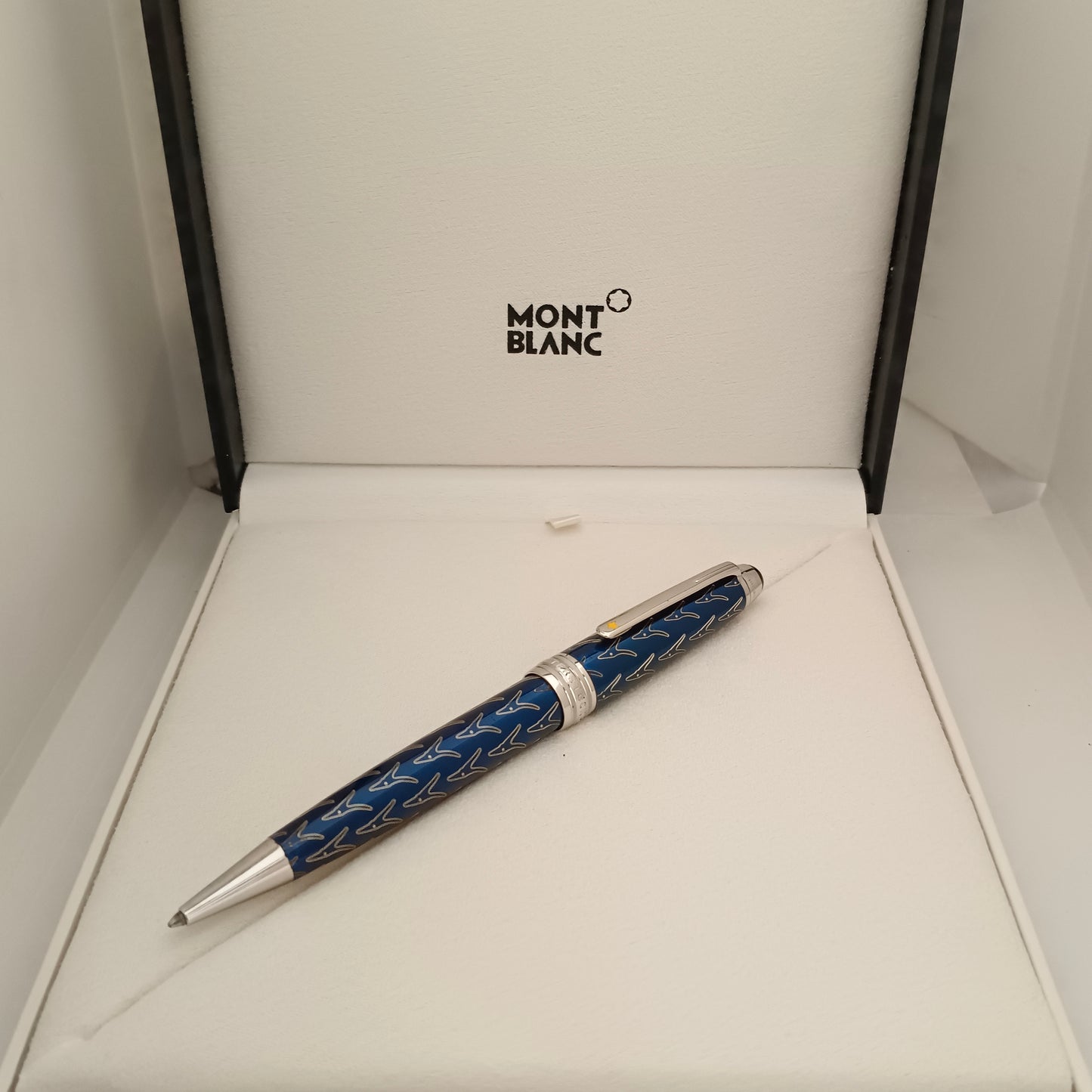 Montblanc Solitaire Le Petit and Fox Midsize Ballpoint Pen