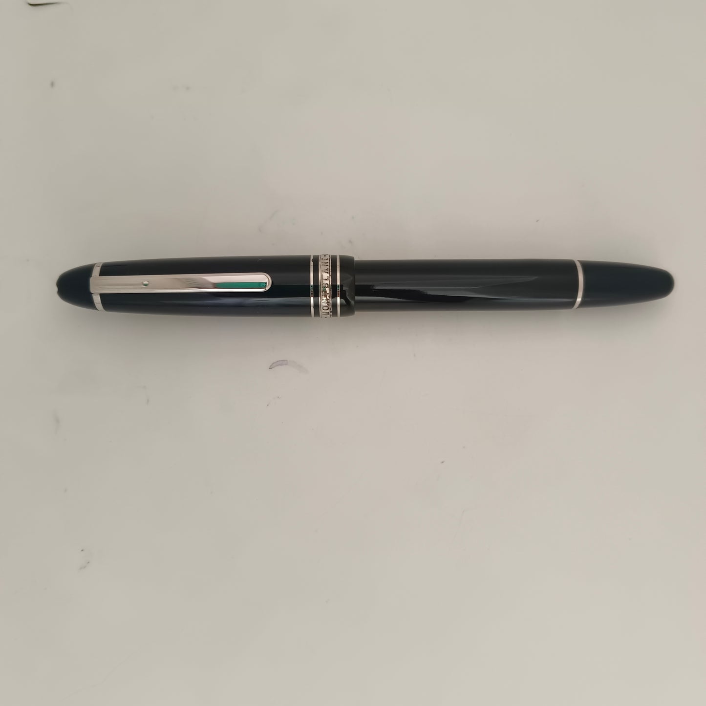 Montblanc Meisterstuck 146 LeGrand Platinum Trim Fountain Pen