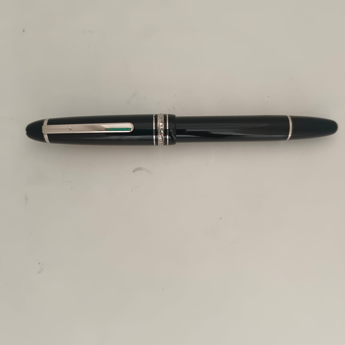 Montblanc Meisterstuck 146 LeGrand Platinum Trim Fountain Pen