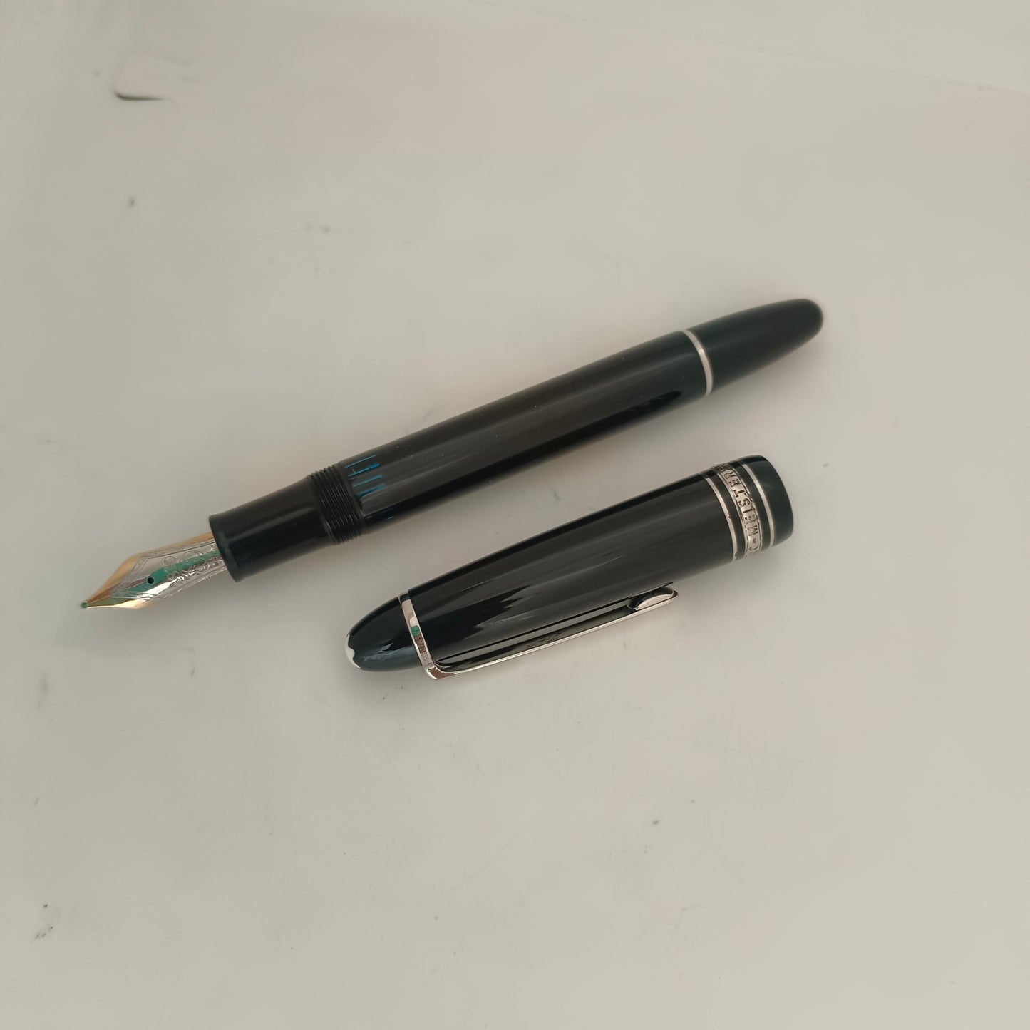 Montblanc Meisterstuck 146 LeGrand Platinum Trim Fountain Pen