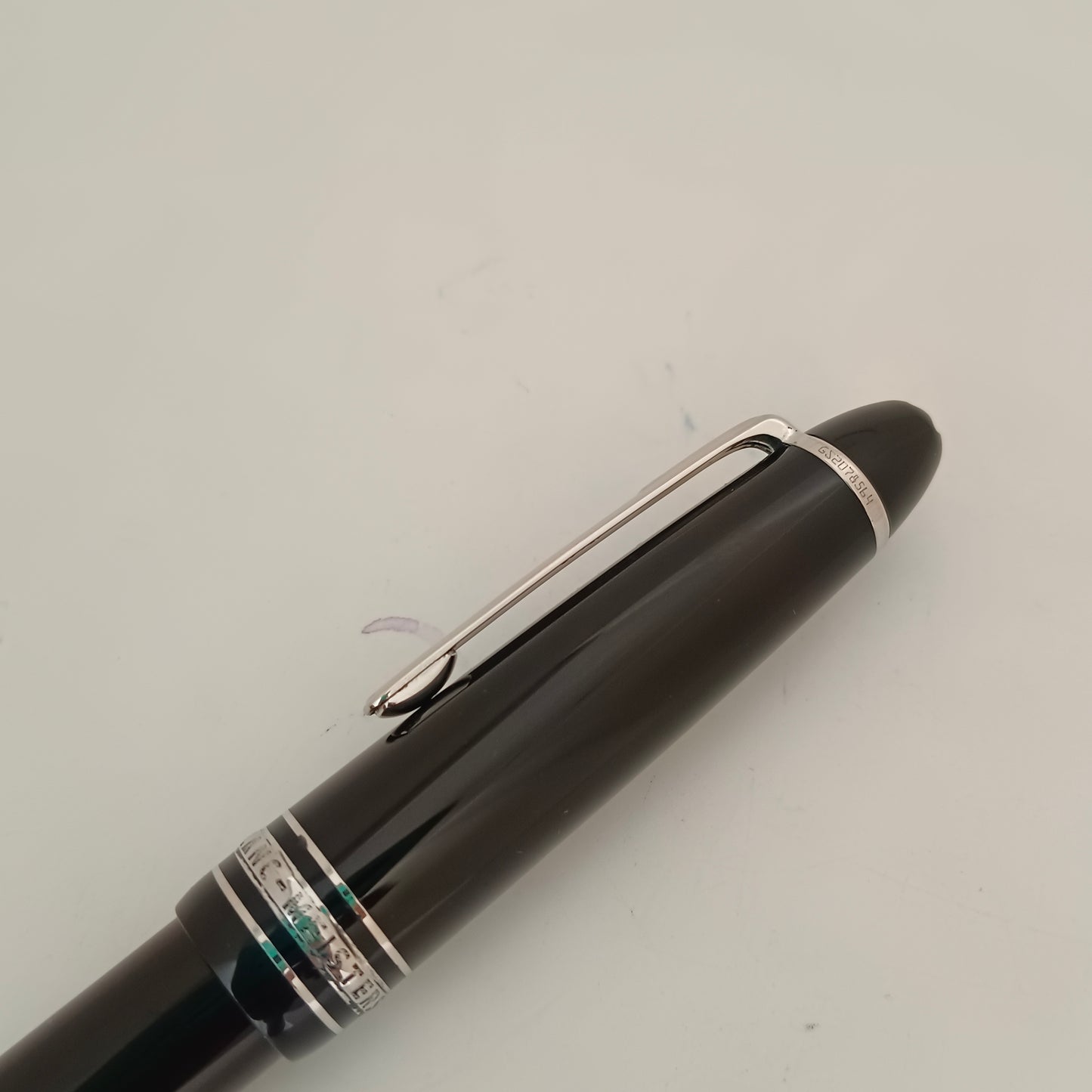 Montblanc Meisterstuck 146 LeGrand Platinum Trim Fountain Pen