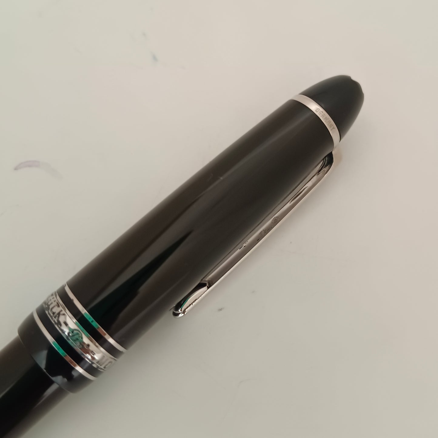 Montblanc Meisterstuck 146 LeGrand Platinum Trim Fountain Pen