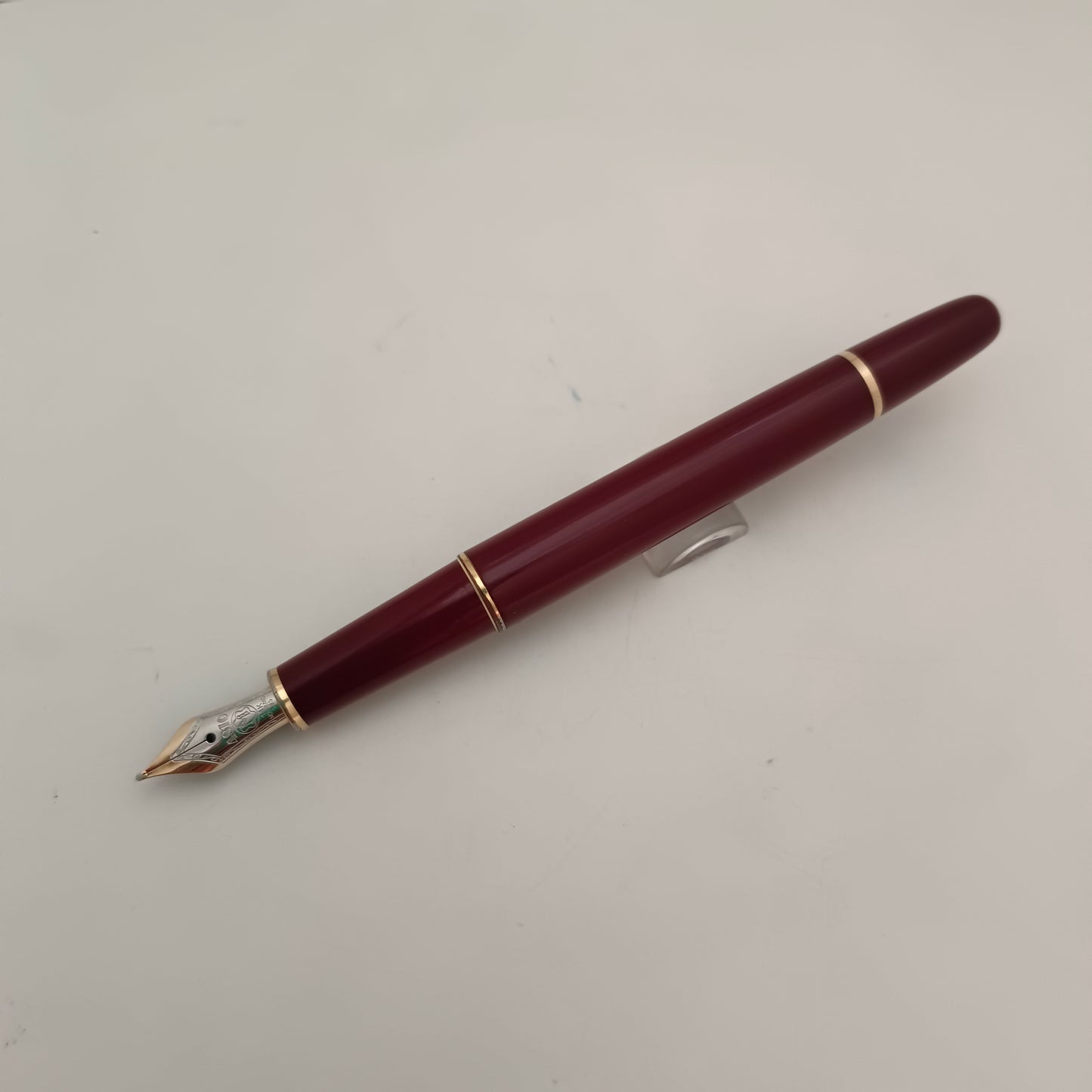 Montblanc Meisterstuck Classique Burgundy Fountain Pen