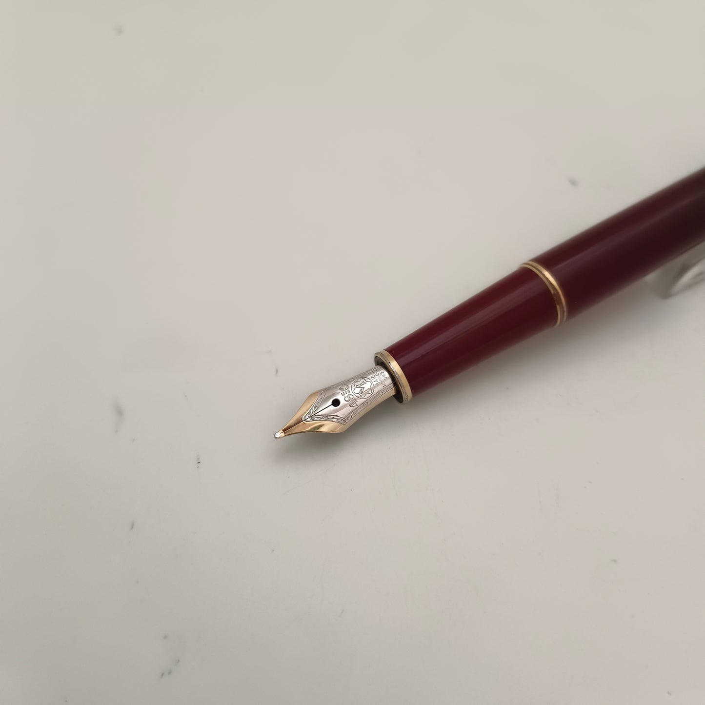 Montblanc Meisterstuck Classique Burgundy Fountain Pen