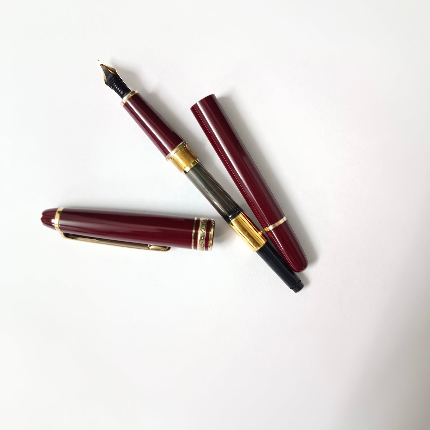 Montblanc Meisterstuck Classique Burgundy Fountain Pen