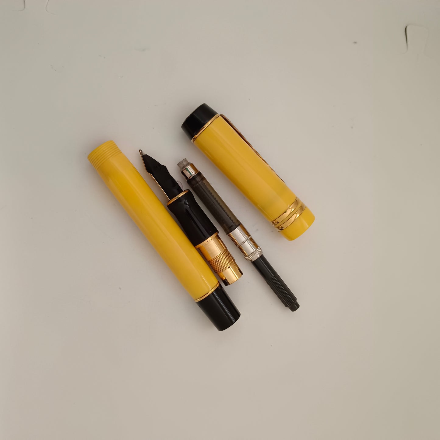 Parker Duofold Limited Edition Cloisonne Yellow Fountain Pen