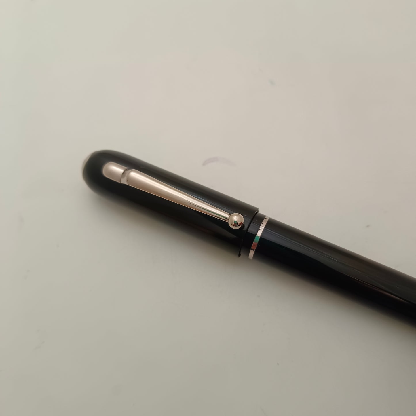 Dunhill Sidecar Black Fountain Pen With Chrome Trim