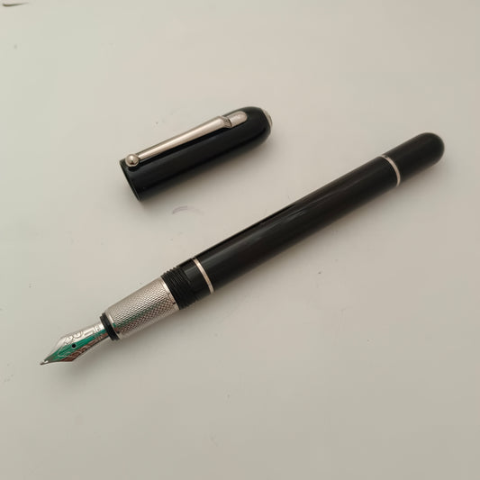 Dunhill Sidecar Black Fountain Pen With Chrome Trim