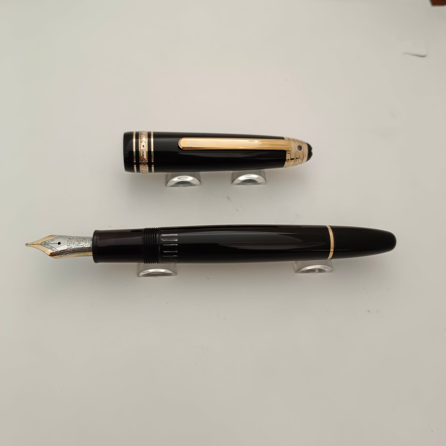 MONTBLANC MEISTERSTUCK LEGRAND UNICEF FOUNTAIN PEN BLUE SAPPHIRE