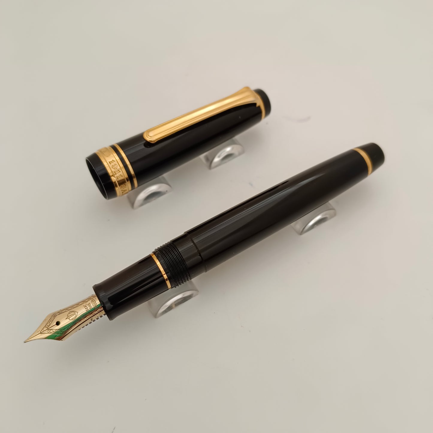 Sailor Professional Gear Slim Fountain Pen - Black GT