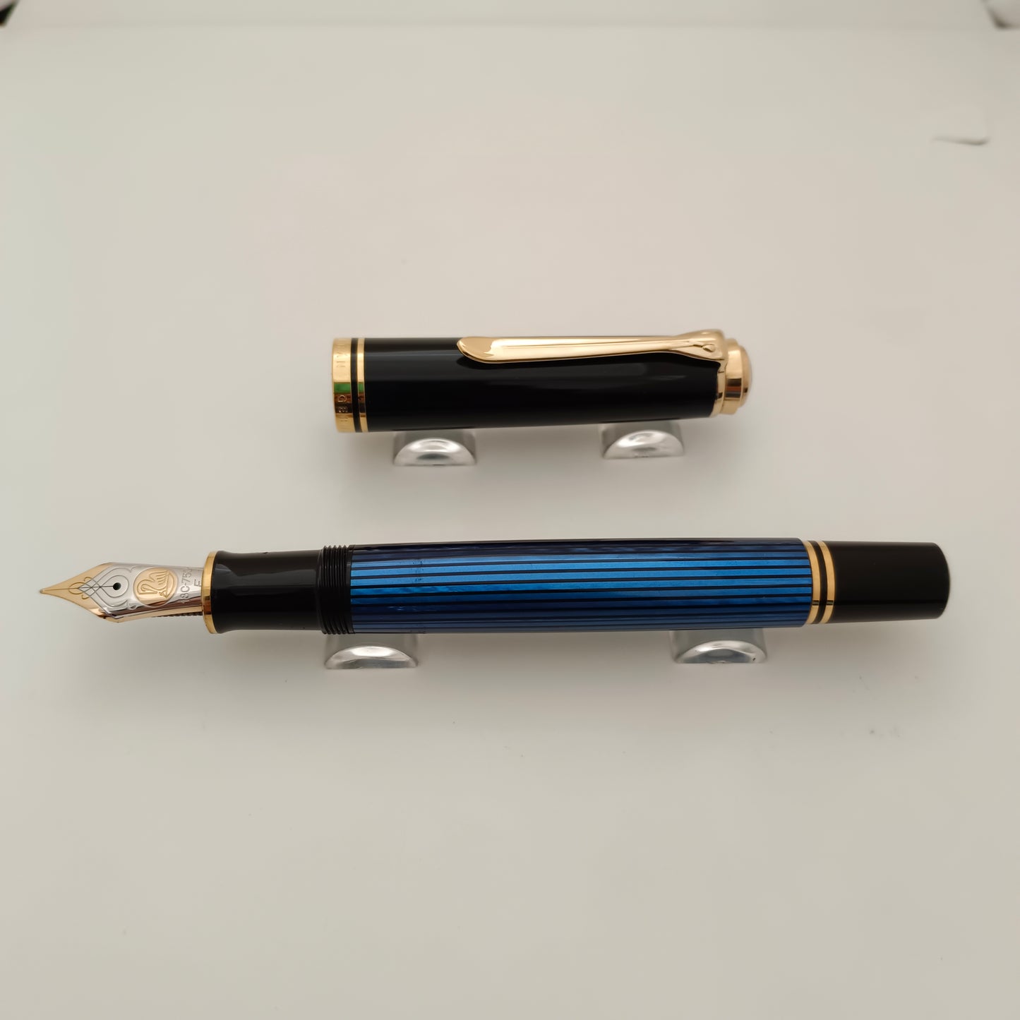 Pelikan SOUVERAN M800 Black/Green Fountain Pen