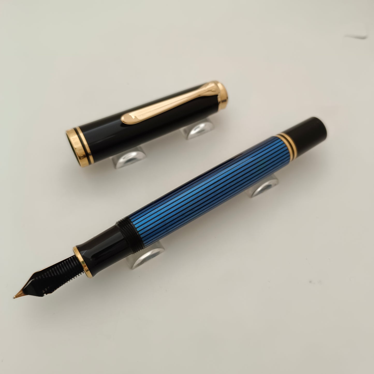 Pelikan SOUVERAN M800 Black/Green Fountain Pen