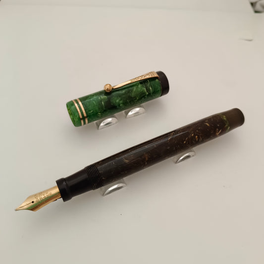 Vintage Parker duofold senior Jade green Fountain pen