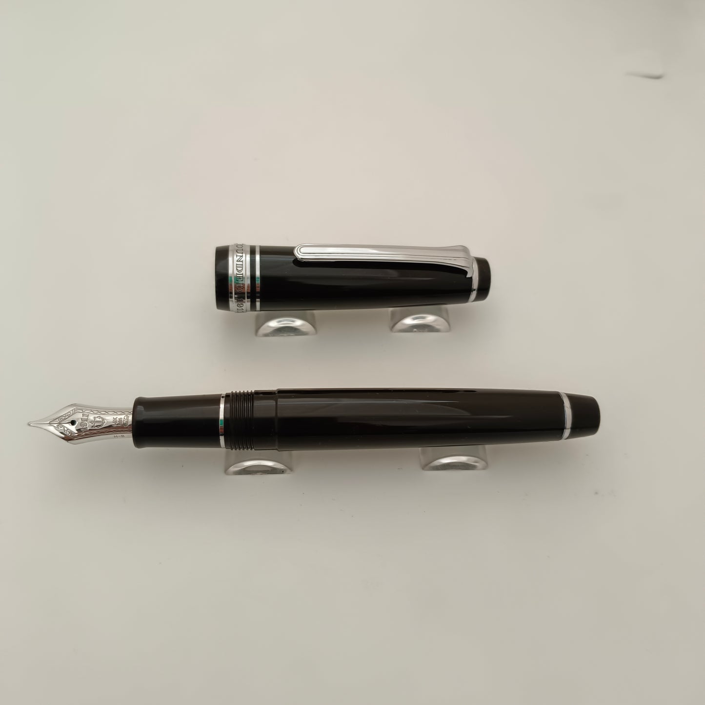 Sailor Professional Gear Slim Fountain Pen - Black Rhodium Trim