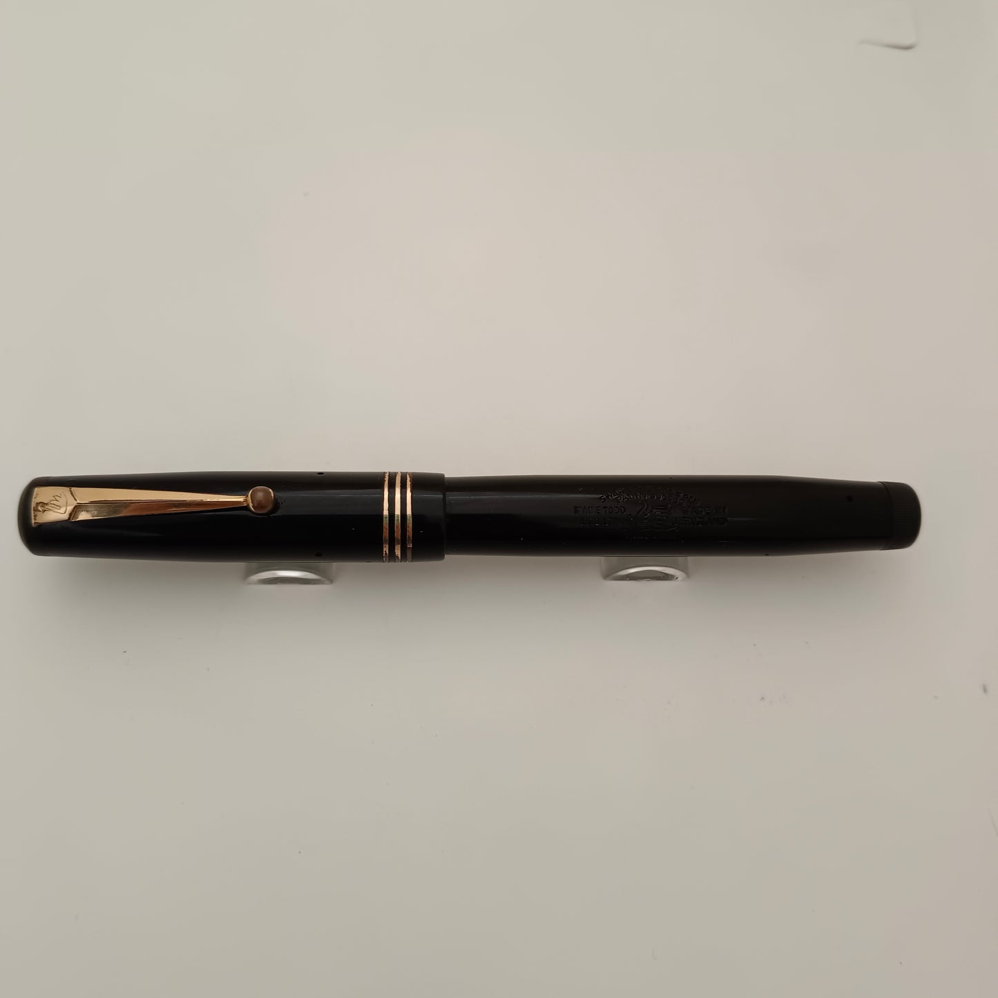 Vintage Swan Mabie Todd leverless 1060 Black Fountain Pen