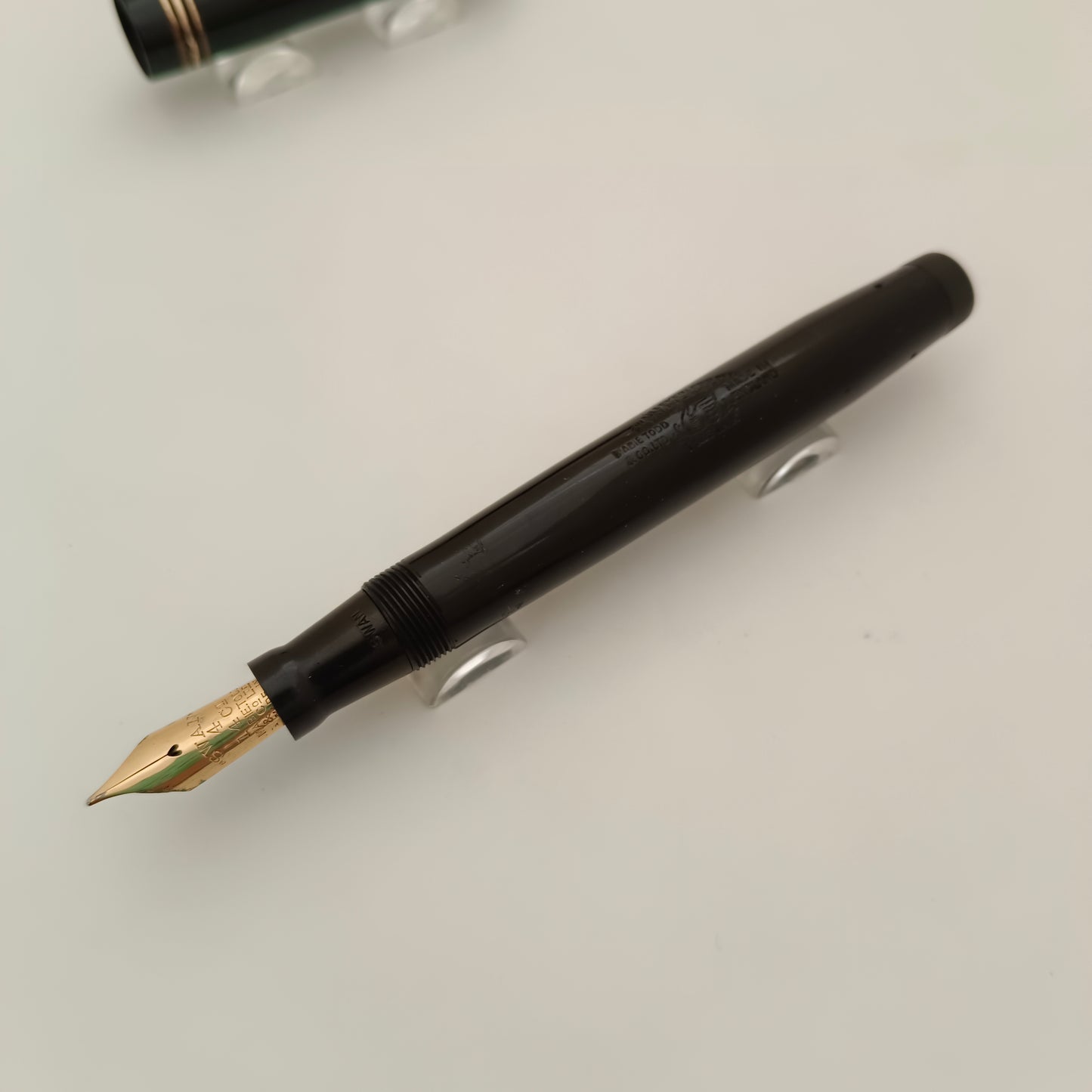 Vintage Swan Mabie Todd leverless 1060 Black Fountain Pen