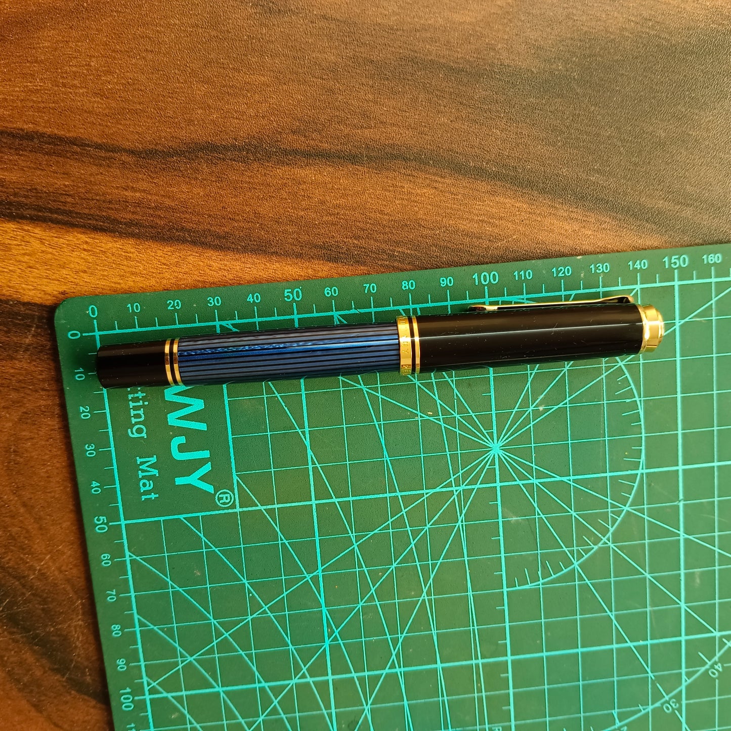 Pelikan SOUVERAN M800 Black/Green Fountain Pen