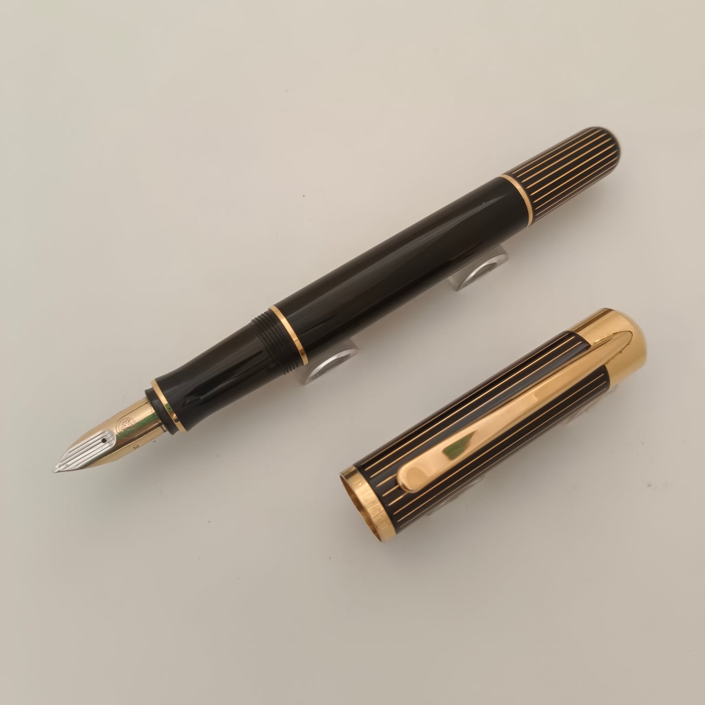 Pelikan P3110 Ductus Fountain Pen Black w Gold Accents