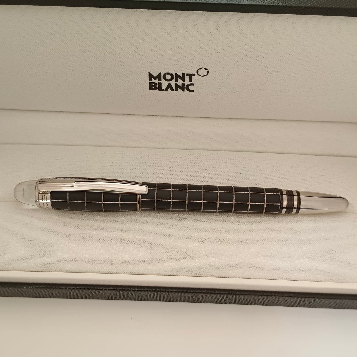 Montblanc Starwalker Metal Rubber Fountain Pen