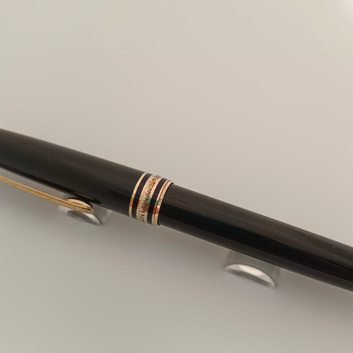 Montblanc Meisterstuck Classique Fountain Pen - Black with gold trim