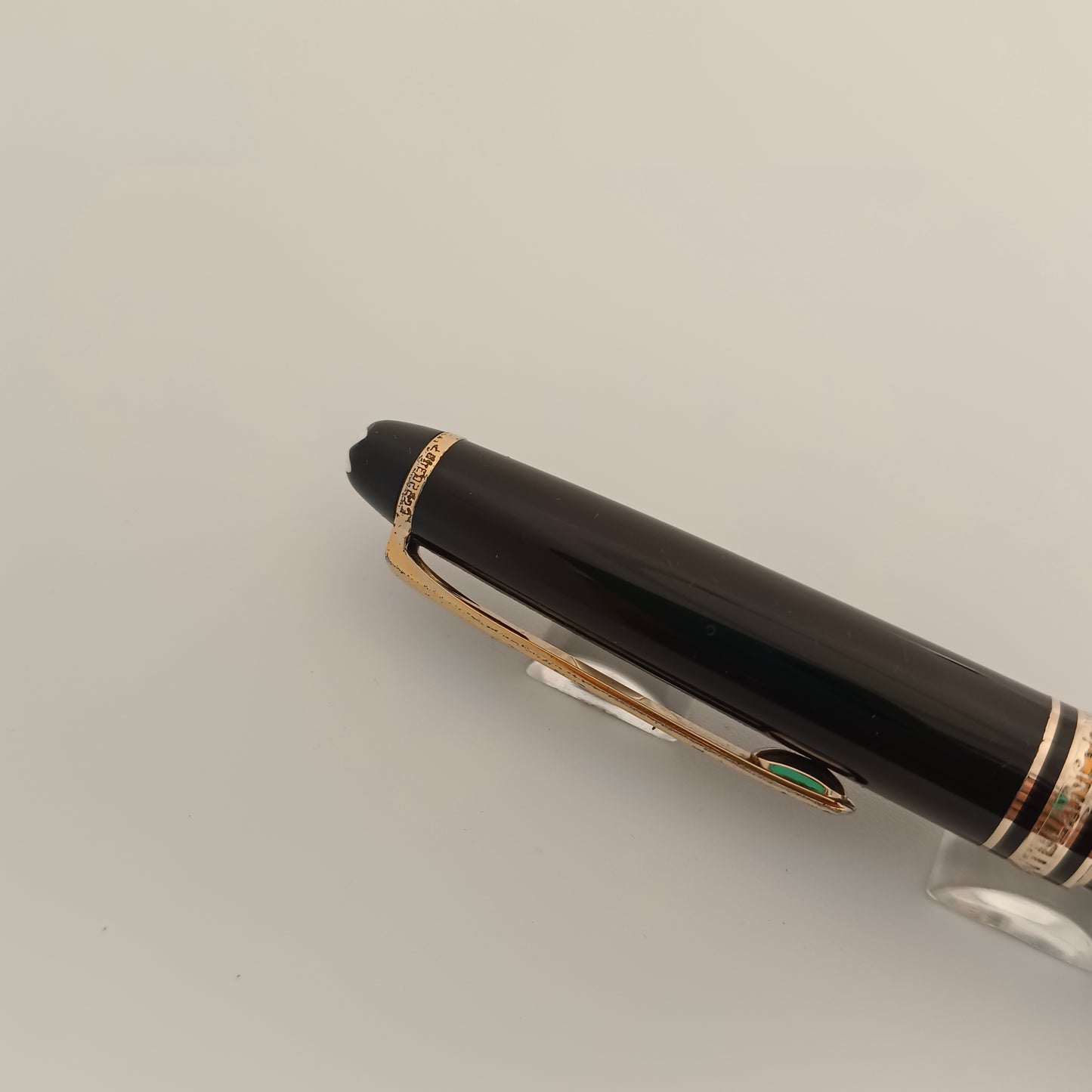 Montblanc Meisterstuck Classique Fountain Pen - Black with gold trim