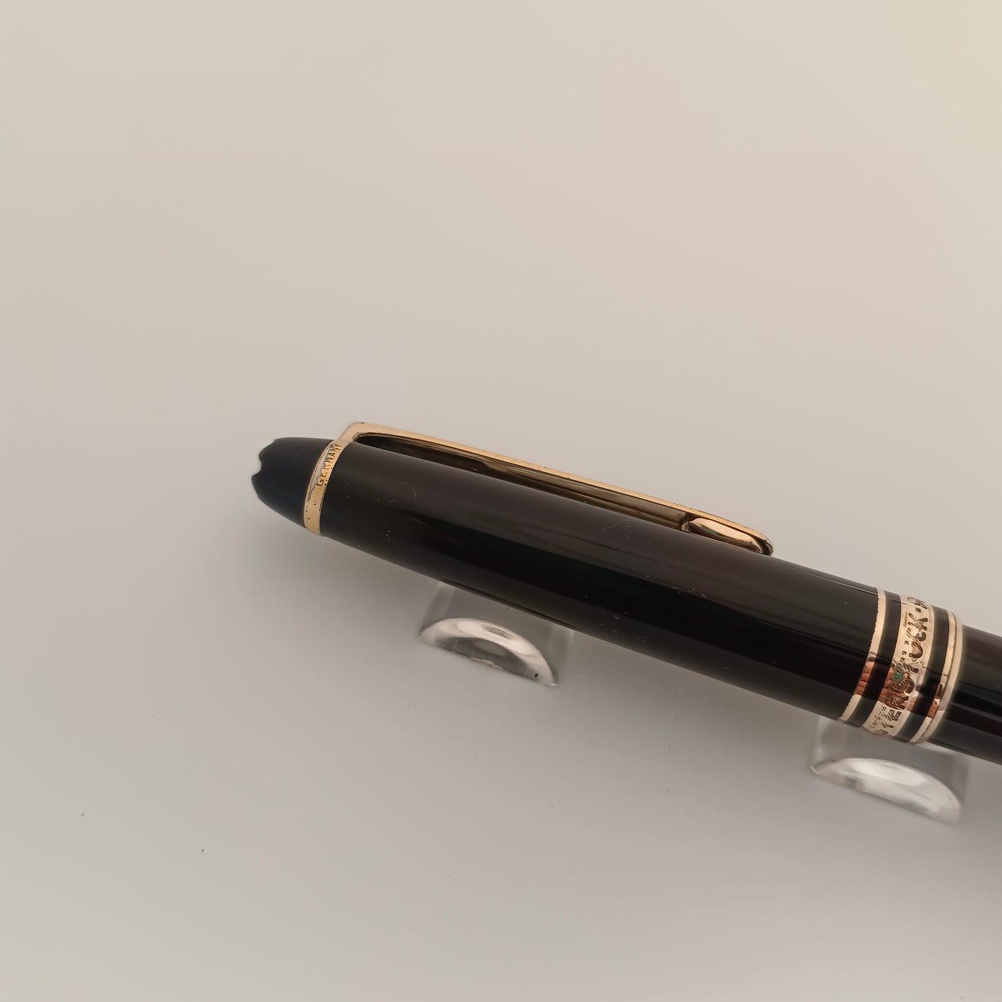 Montblanc Meisterstuck Classique Fountain Pen - Black with gold trim