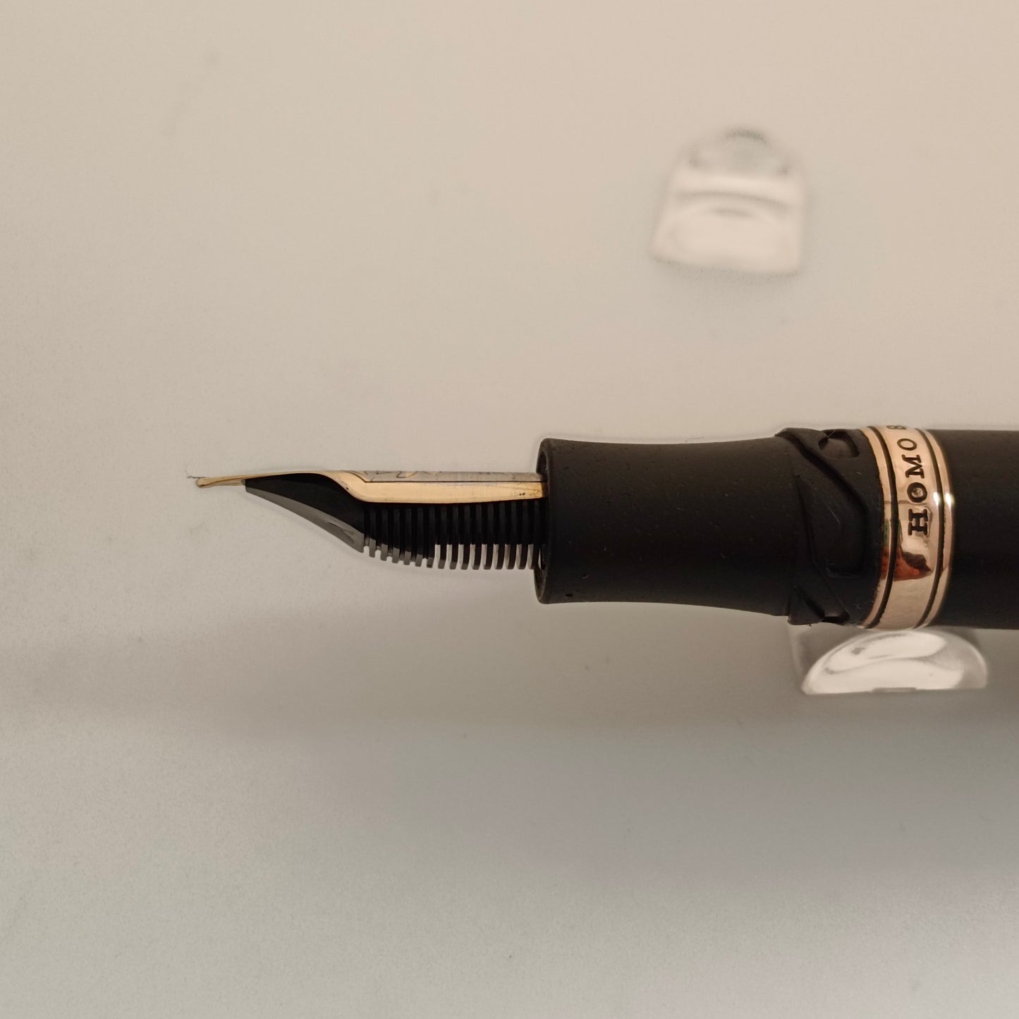 Visconti Homo Sapiens Dark Age Fountain Pen 23k Palladium Fine Nib