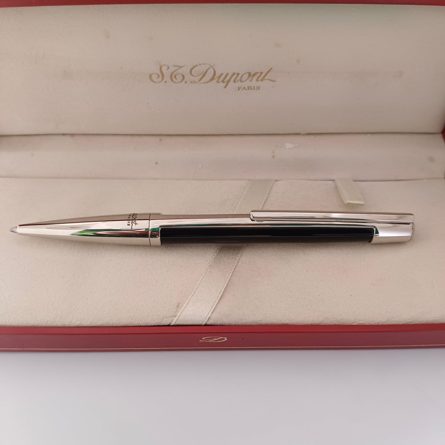 S.T. Dupont Defi Ballpoint Pen - Black/Palladium Trim
