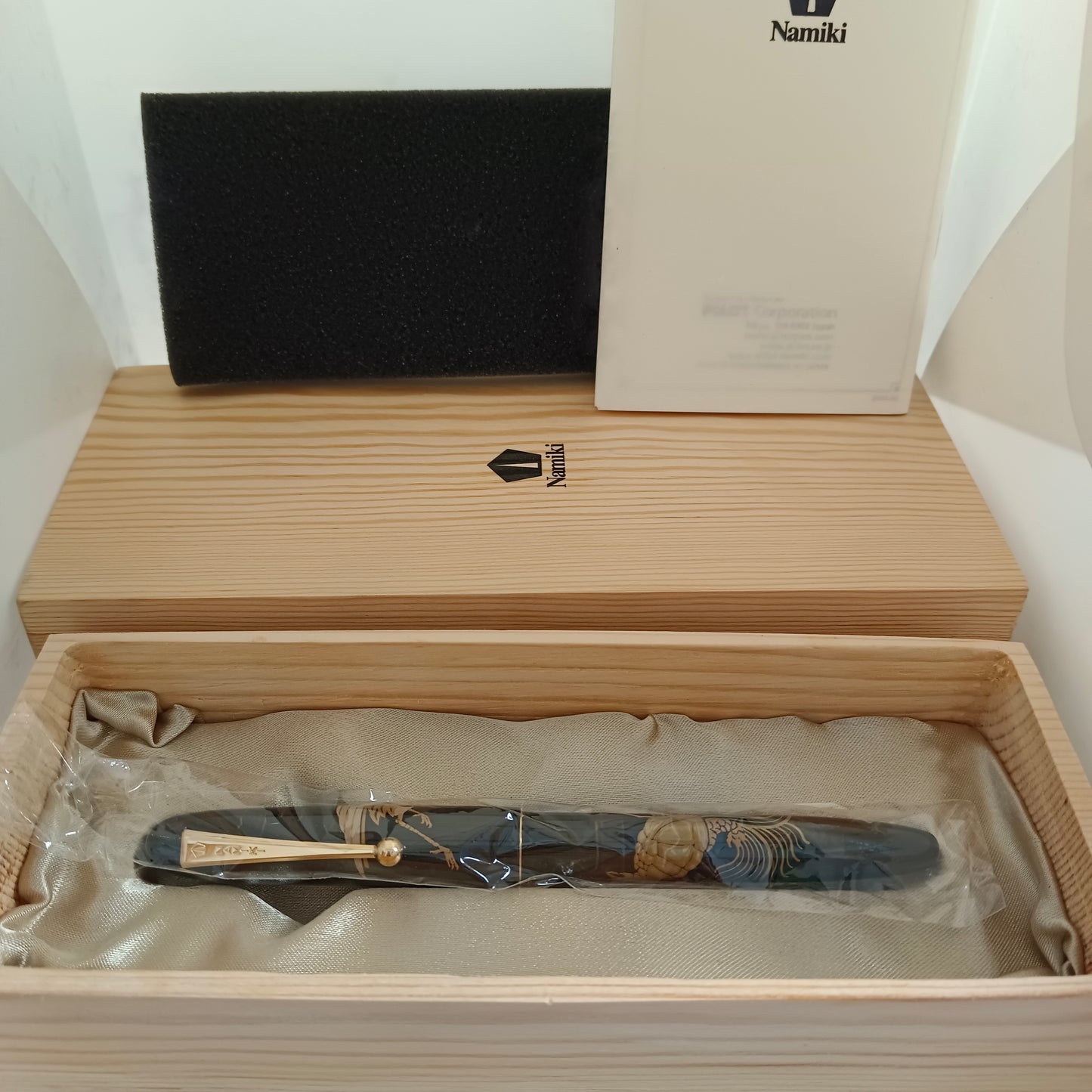 Namiki Nippon Art Maki-e Fountain Pen - Crane/Turtle