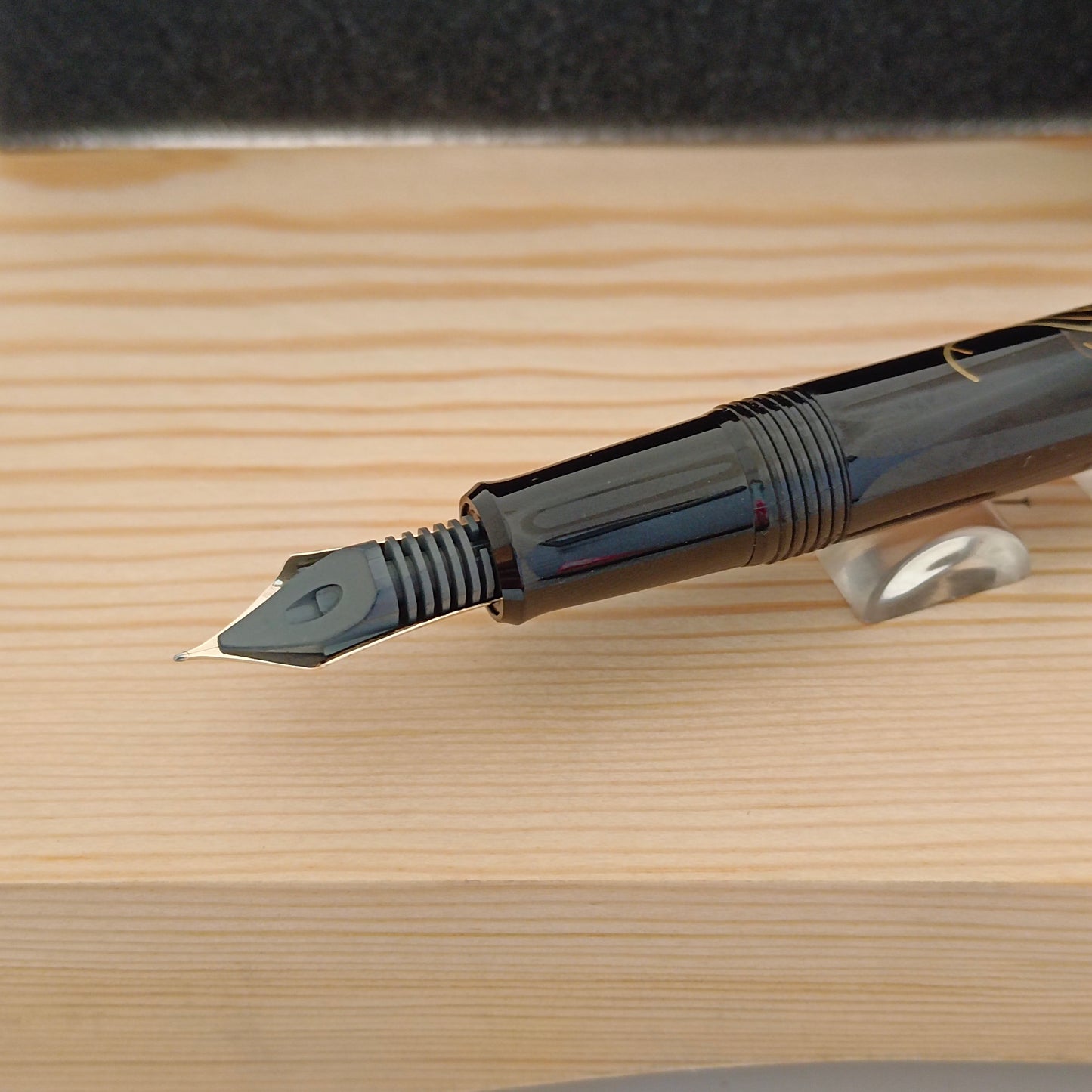 Namiki Nippon Art Maki-e Fountain Pen - Crane/Turtle