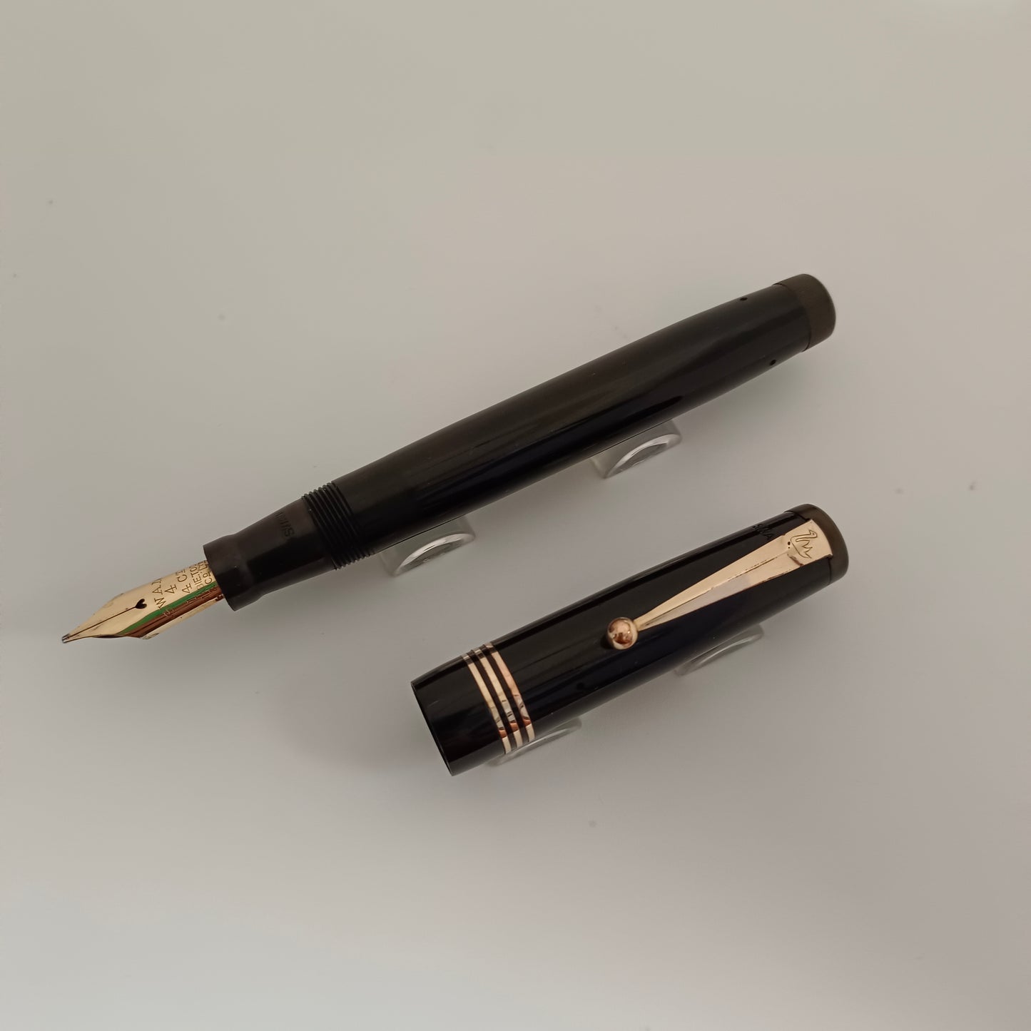 Vintage Swan Mabie Todd leverless 1060 Black Fountain Pen