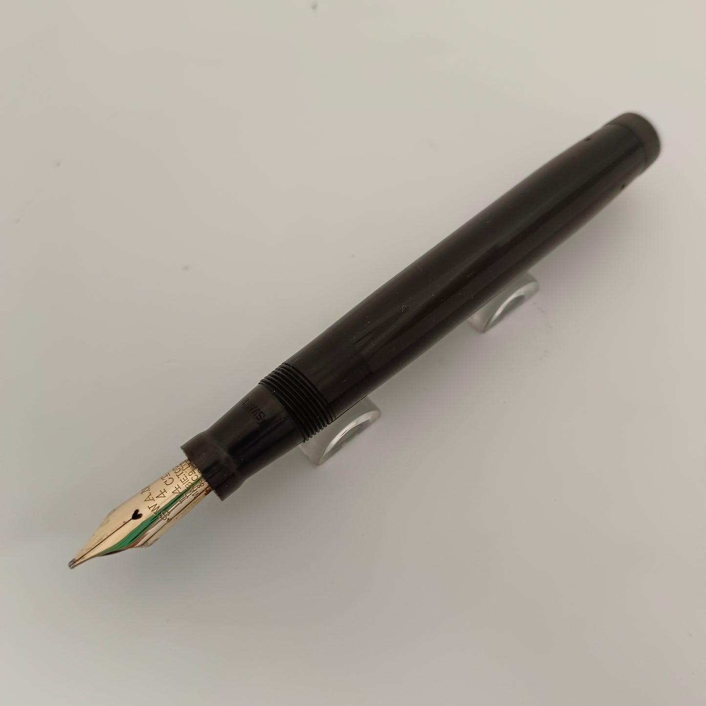 Vintage Swan Mabie Todd leverless 1060 Black Fountain Pen