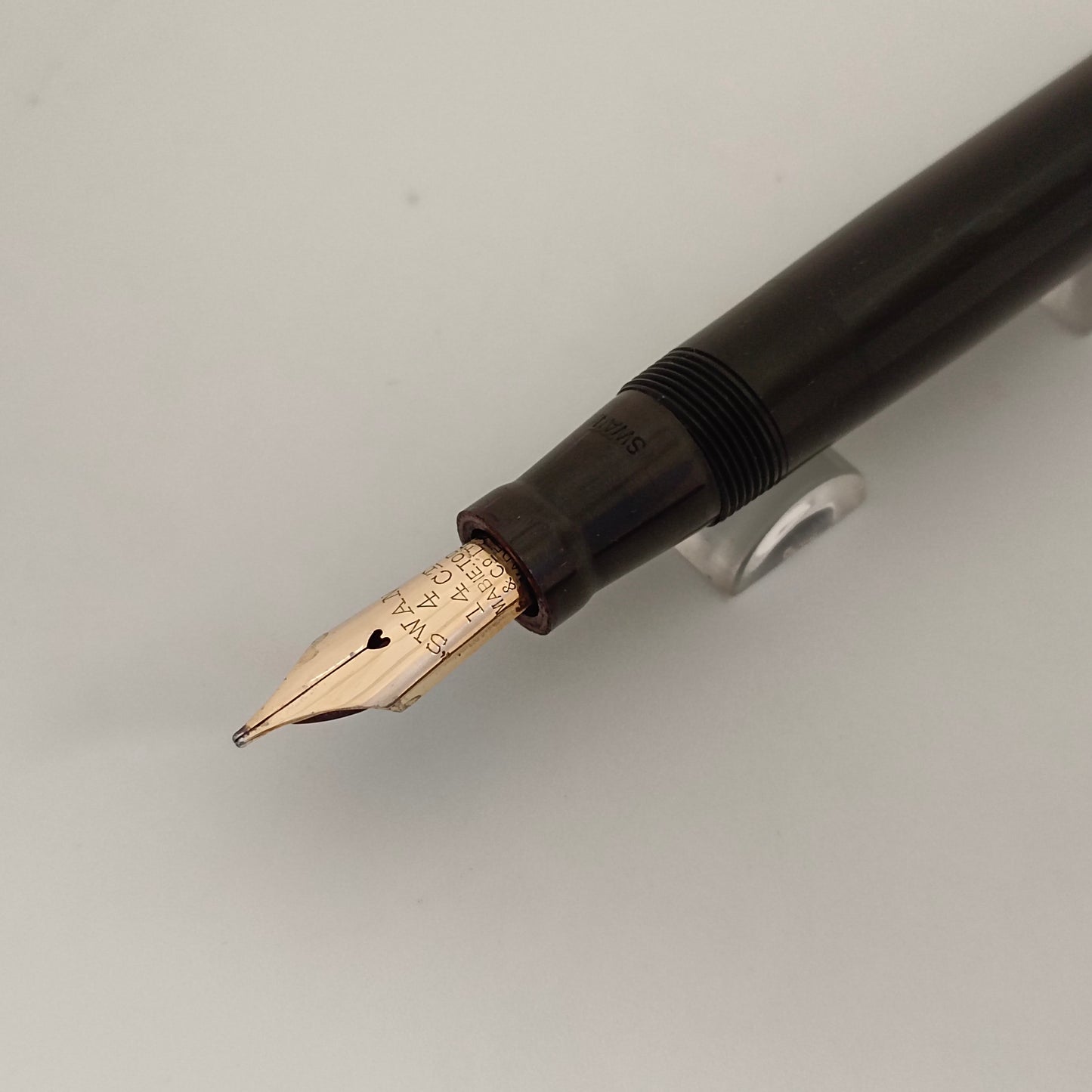 Vintage Swan Mabie Todd leverless 1060 Black Fountain Pen