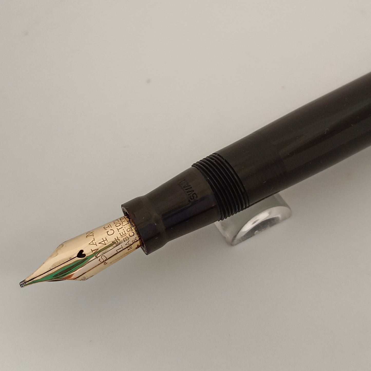 Vintage Swan Mabie Todd leverless 1060 Black Fountain Pen
