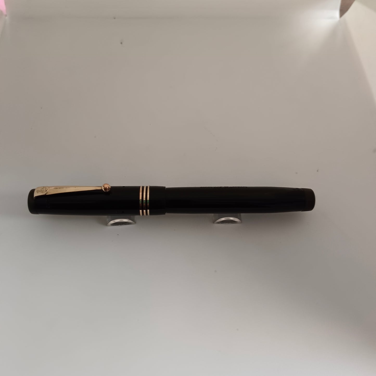 Vintage Swan Mabie Todd leverless 1060 Black Fountain Pen