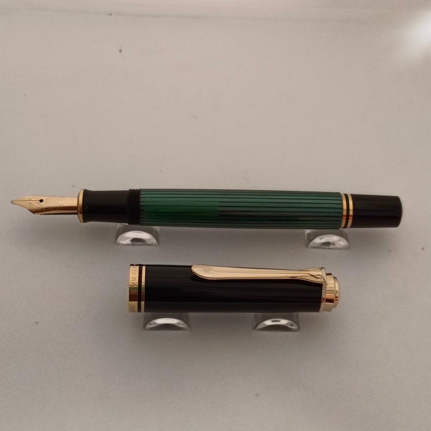 Pelikan Souveran M600 Black/Green Fountain Pen