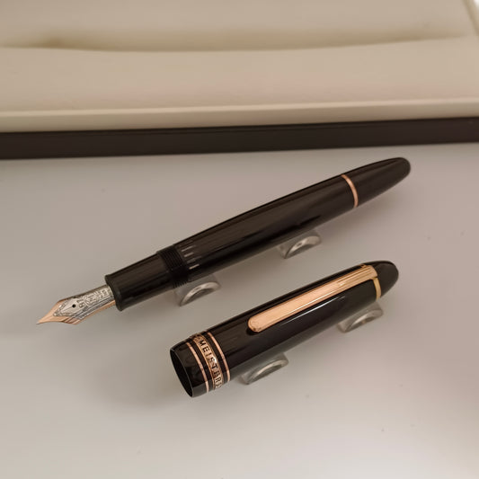Montblanc Meisterstuck 146 LeGrand Rose Gold Trim Fountain Pen