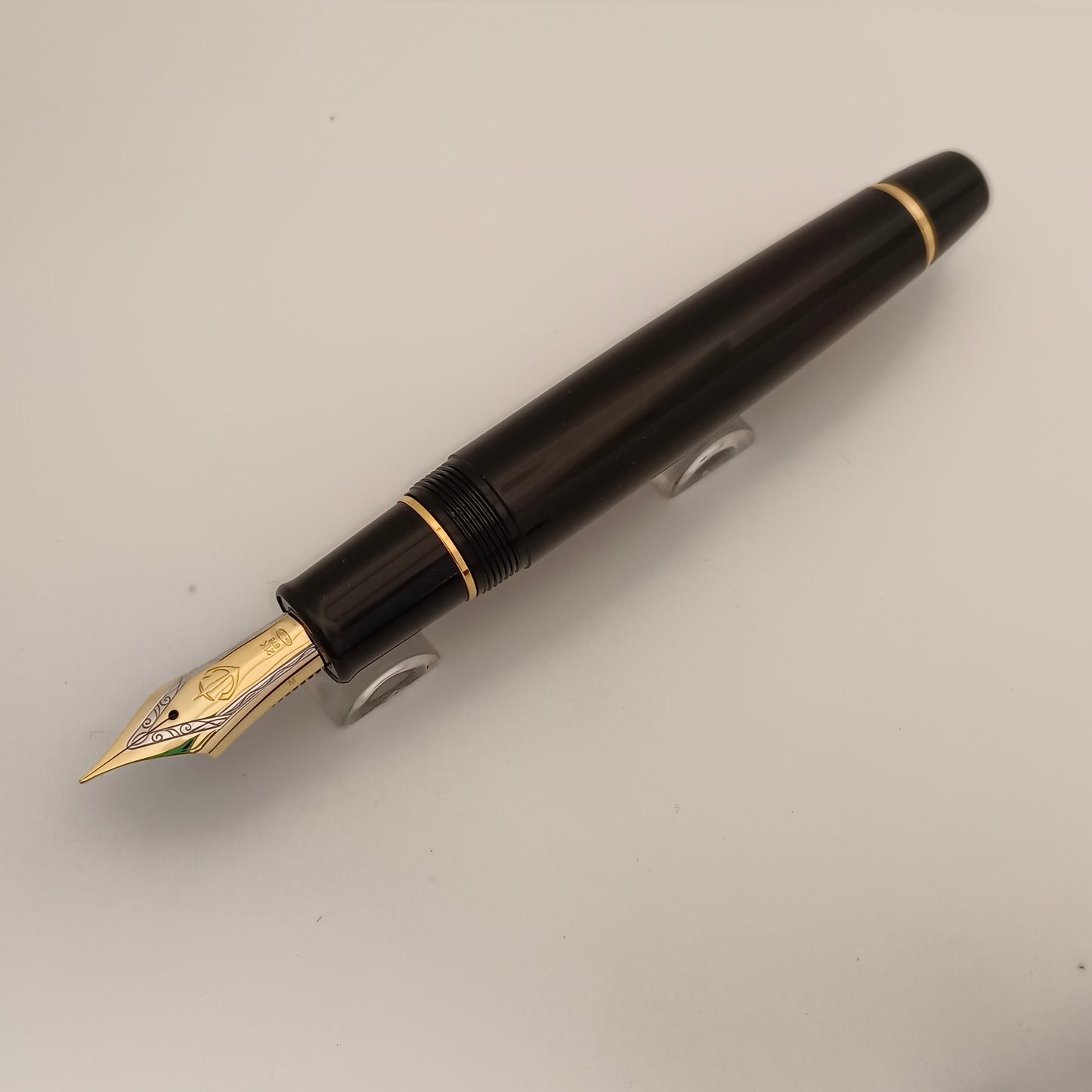 Sailor Professional Gear King of Pen (KOP) Black/Gold Fountain Pen