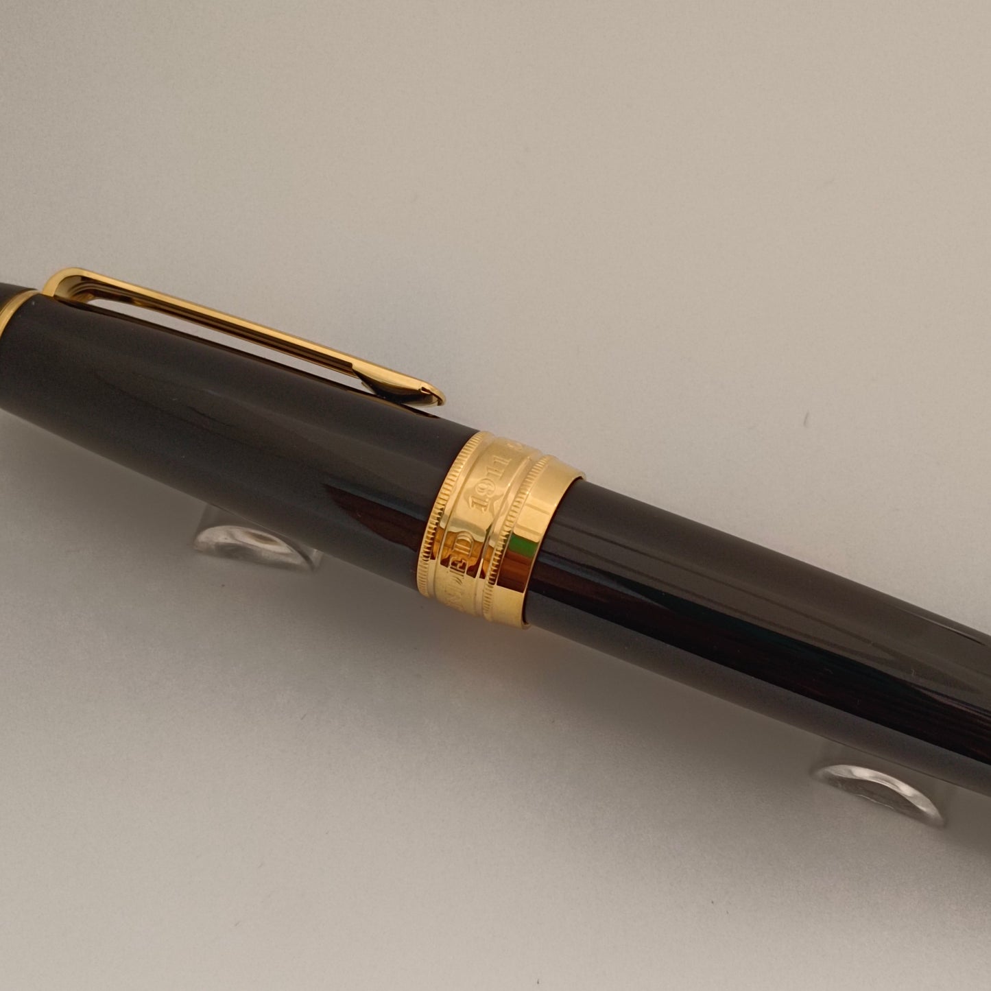 Sailor Professional Gear King of Pen (KOP) Black/Gold Fountain Pen