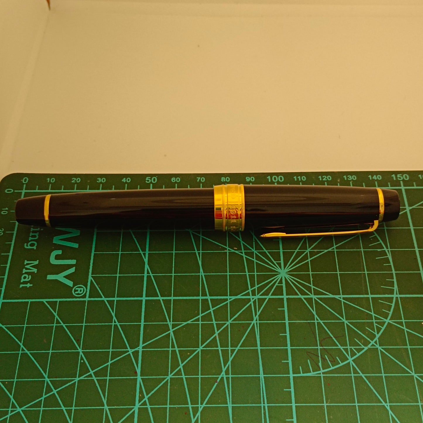 Sailor Professional Gear King of Pen (KOP) Black/Gold Fountain Pen